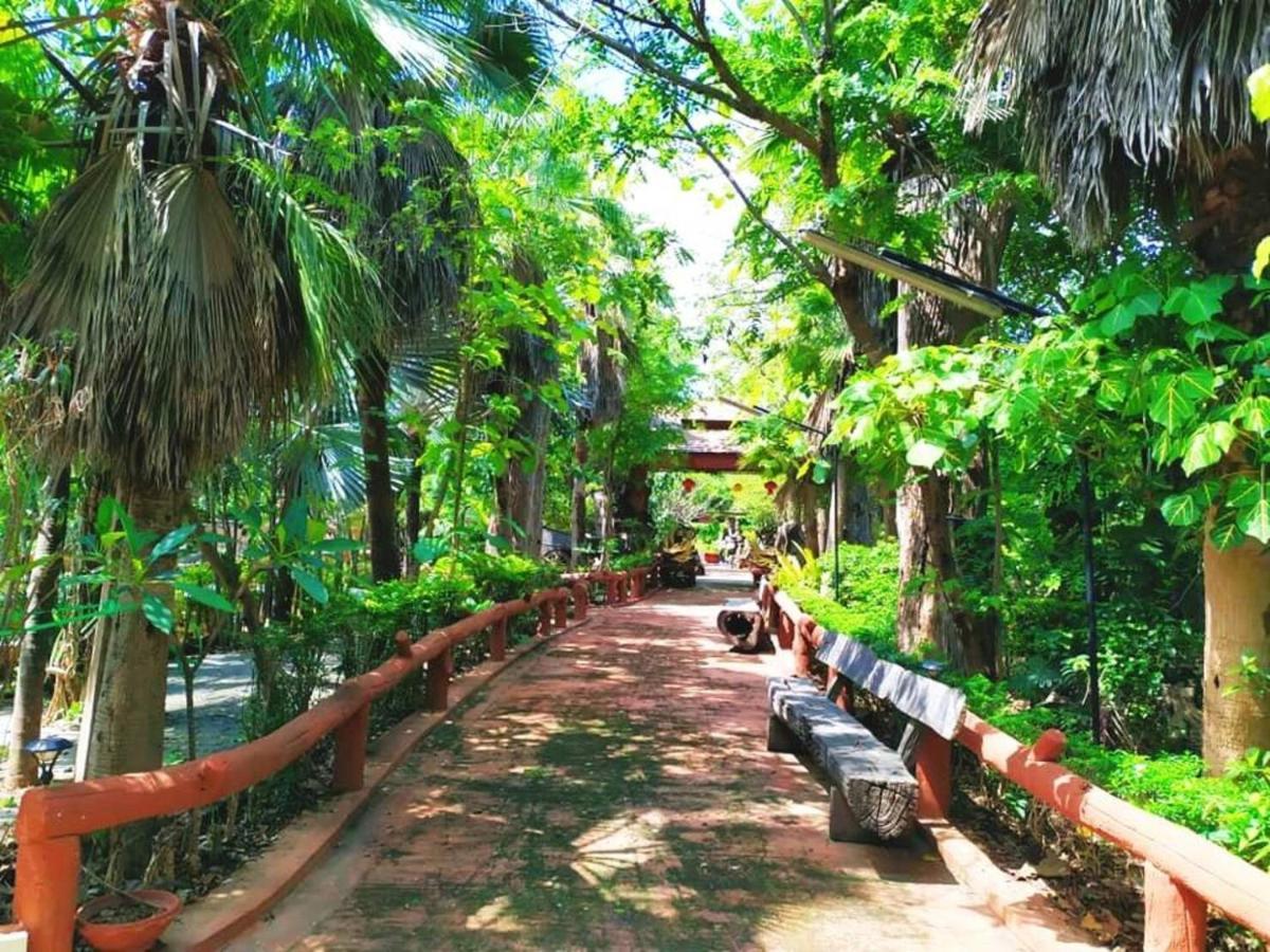 Denchai City Resort เด่นชัยซิตี้ รีสอร์ท Phrae Zewnętrze zdjęcie