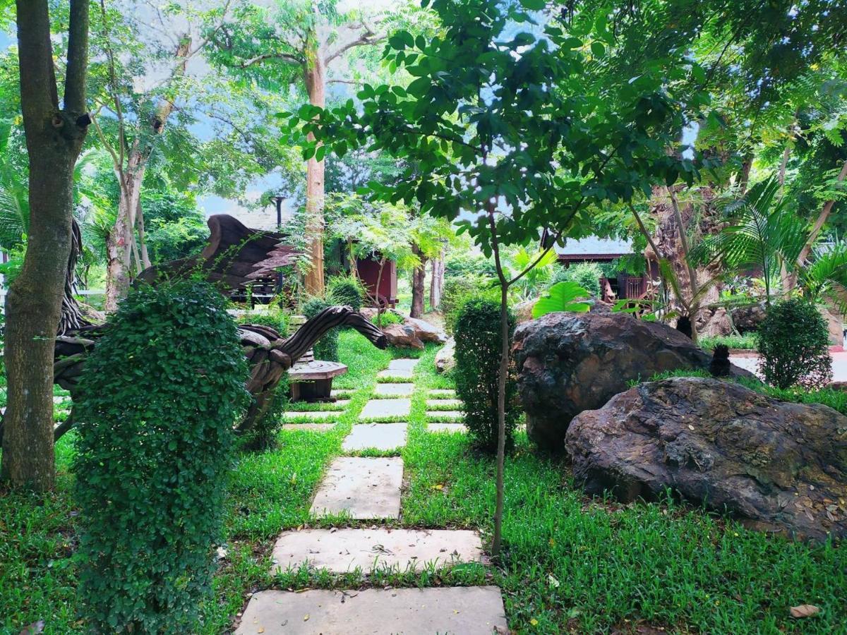 Denchai City Resort เด่นชัยซิตี้ รีสอร์ท Phrae Zewnętrze zdjęcie